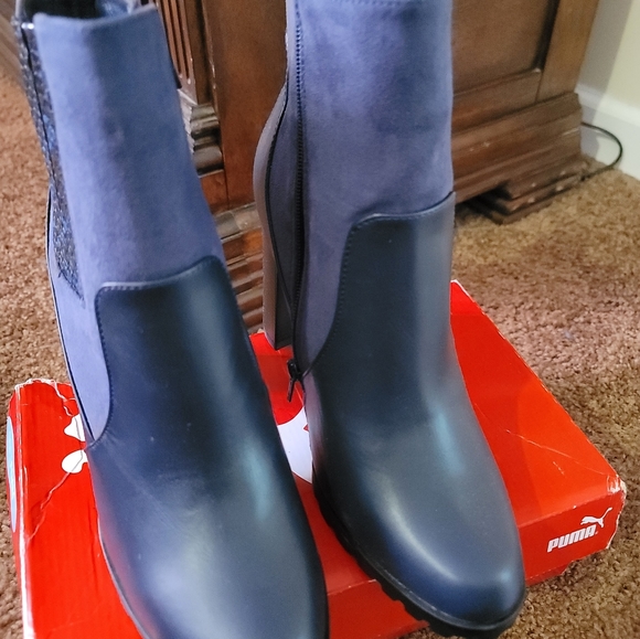 Shoes - Picture 3 of 4